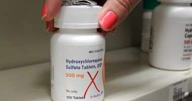 FDA تحذر من الآثار الجانبية لهيدروكسى كلوروكين على مرضى كورونا.