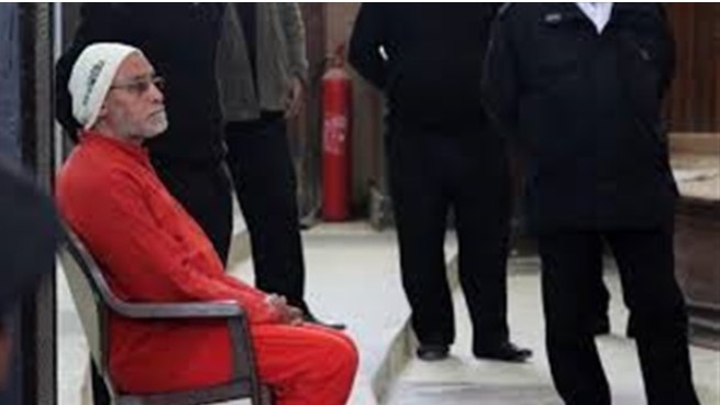 استكمال محاكمة محمد بديع و46 آخرين في أحداث قسم العرب