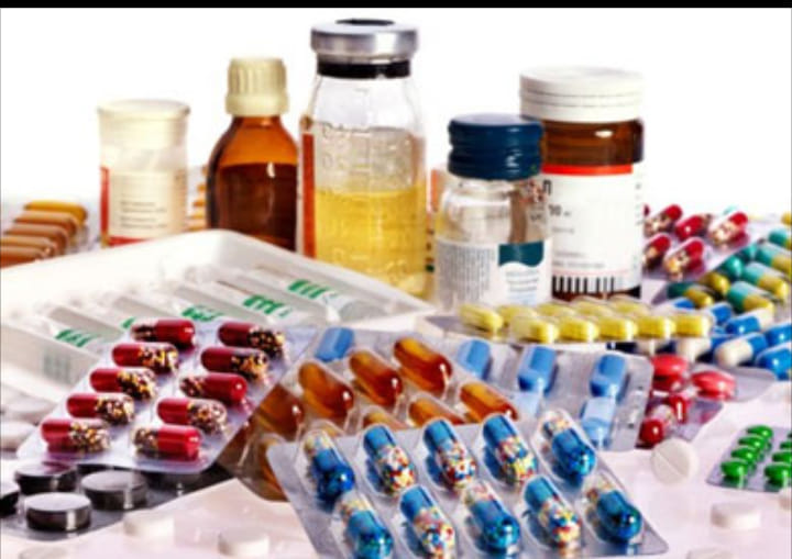 "وزيرة الصحة تناشد المواطنين عدم شراء أدوية المناعة "