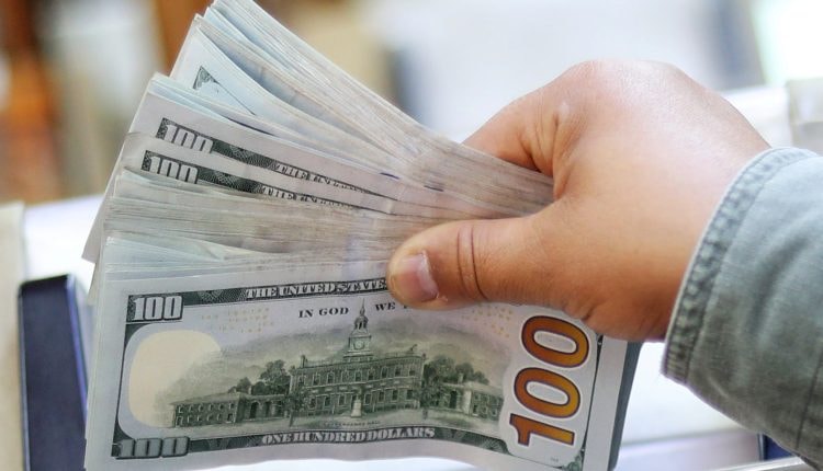 "سعر الدولار أمام الجنية في ختام تداول يوم الخميس في 10 بنوك مصرية"