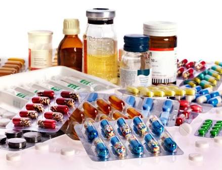 رئيس هيئة الدواء يطالب المصريين بعدم تخزين الأدوية