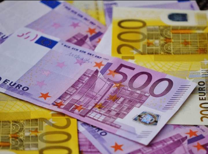 ما بين ارتفاع واستقرار لسعر اليورو أمام الجنيه المصري