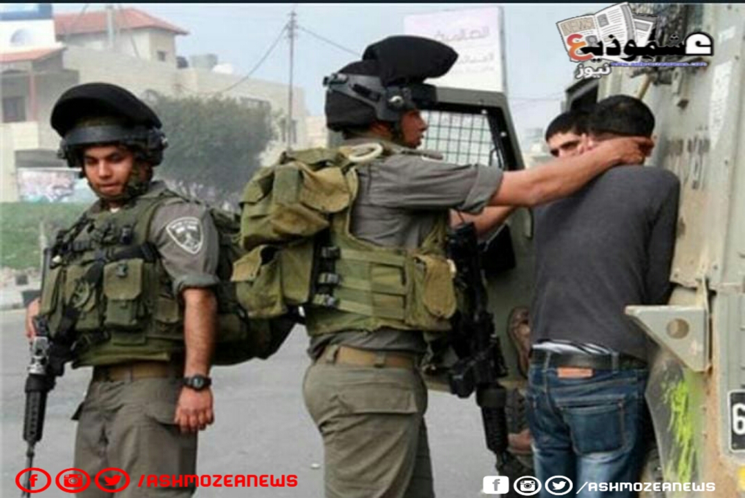  قوات الاحتلال تقوم باعتقال شاب فلسطيني في القدس.